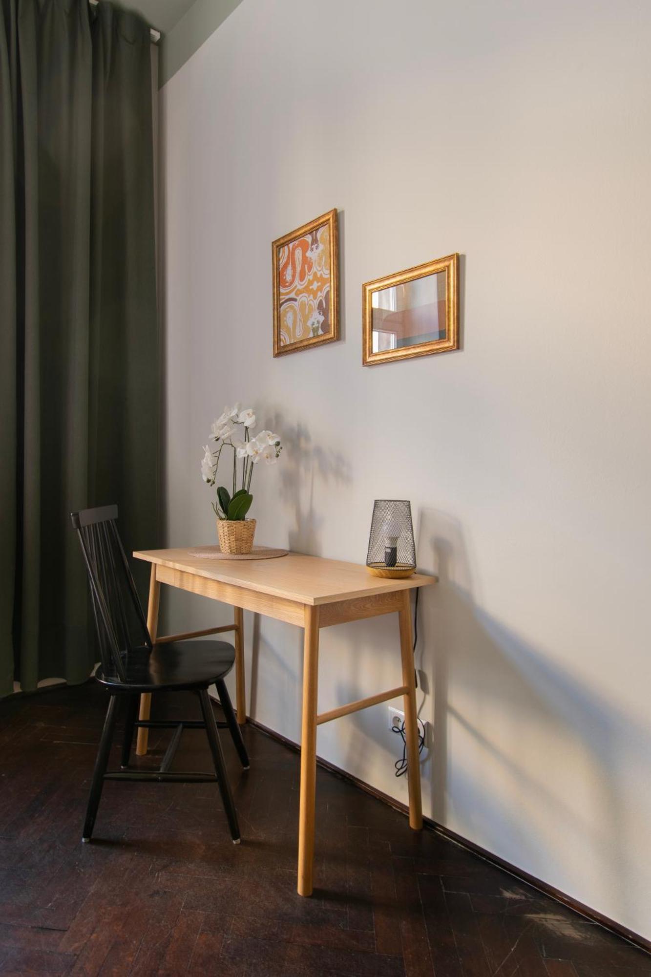 Apartments Wroblewskiego Street Красков Екстериор снимка