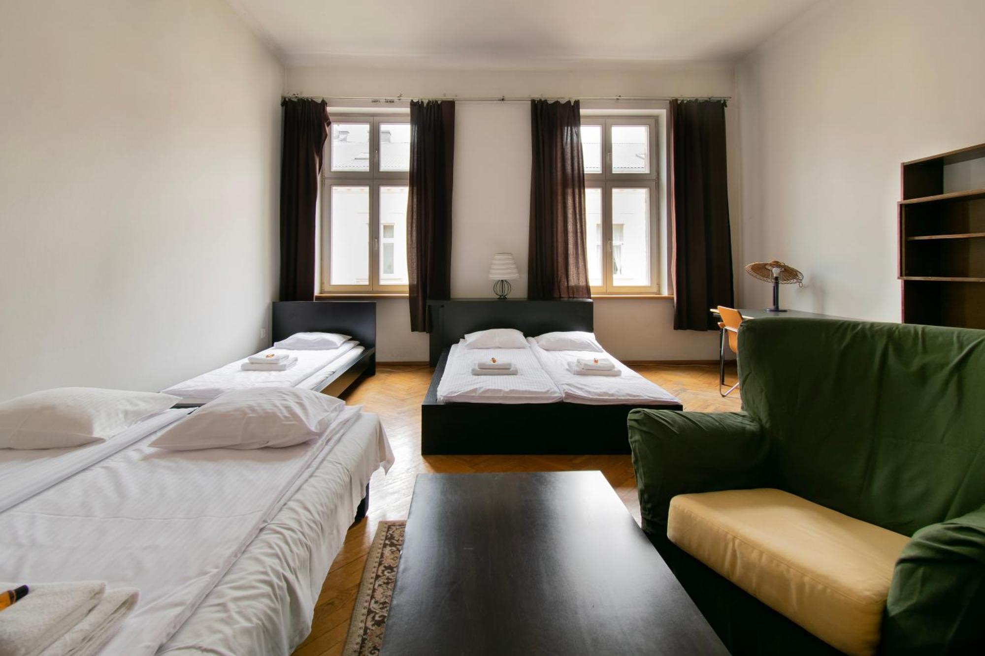 Apartments Wroblewskiego Street Красков Екстериор снимка