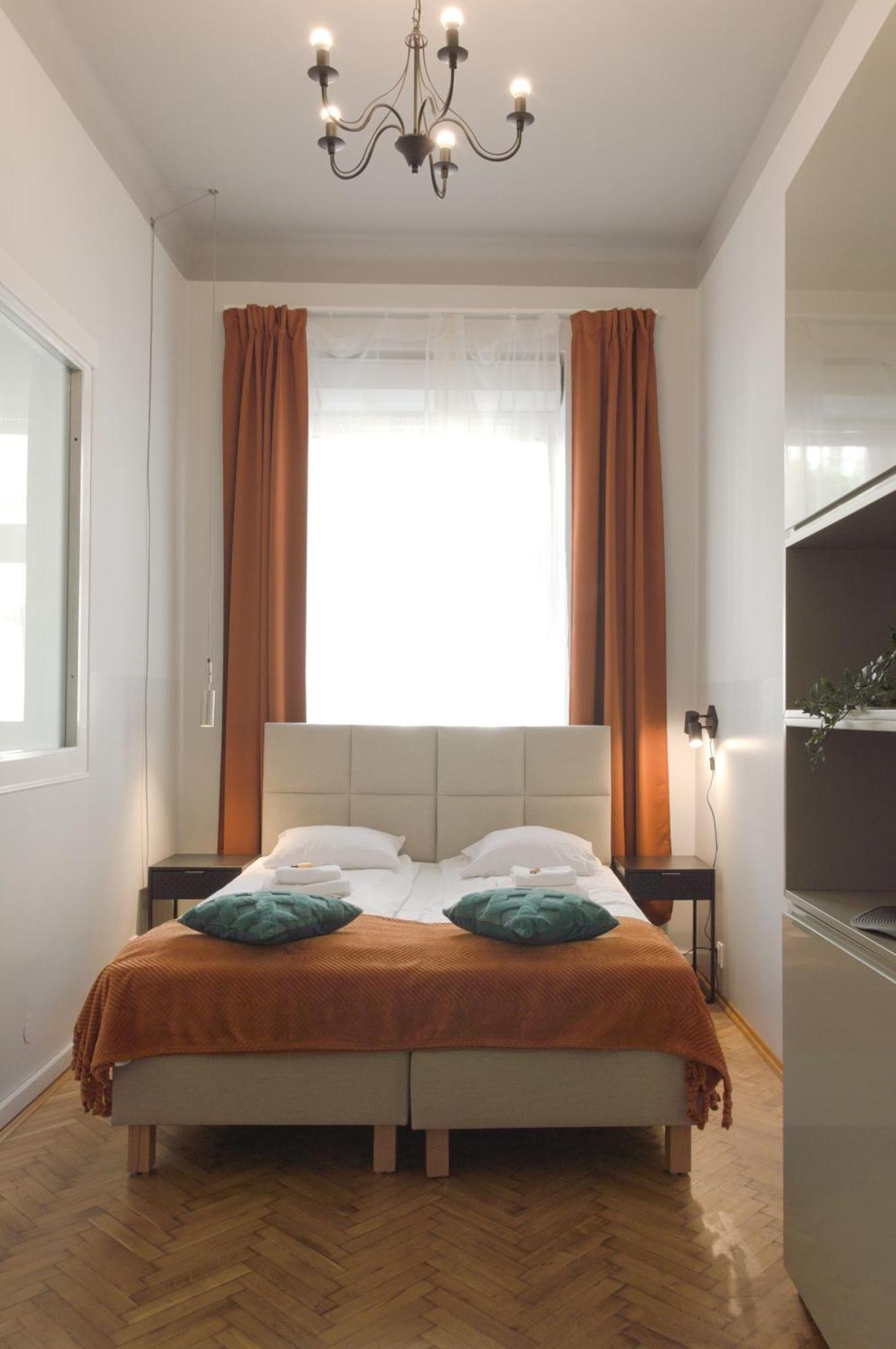Apartments Wroblewskiego Street Красков Екстериор снимка