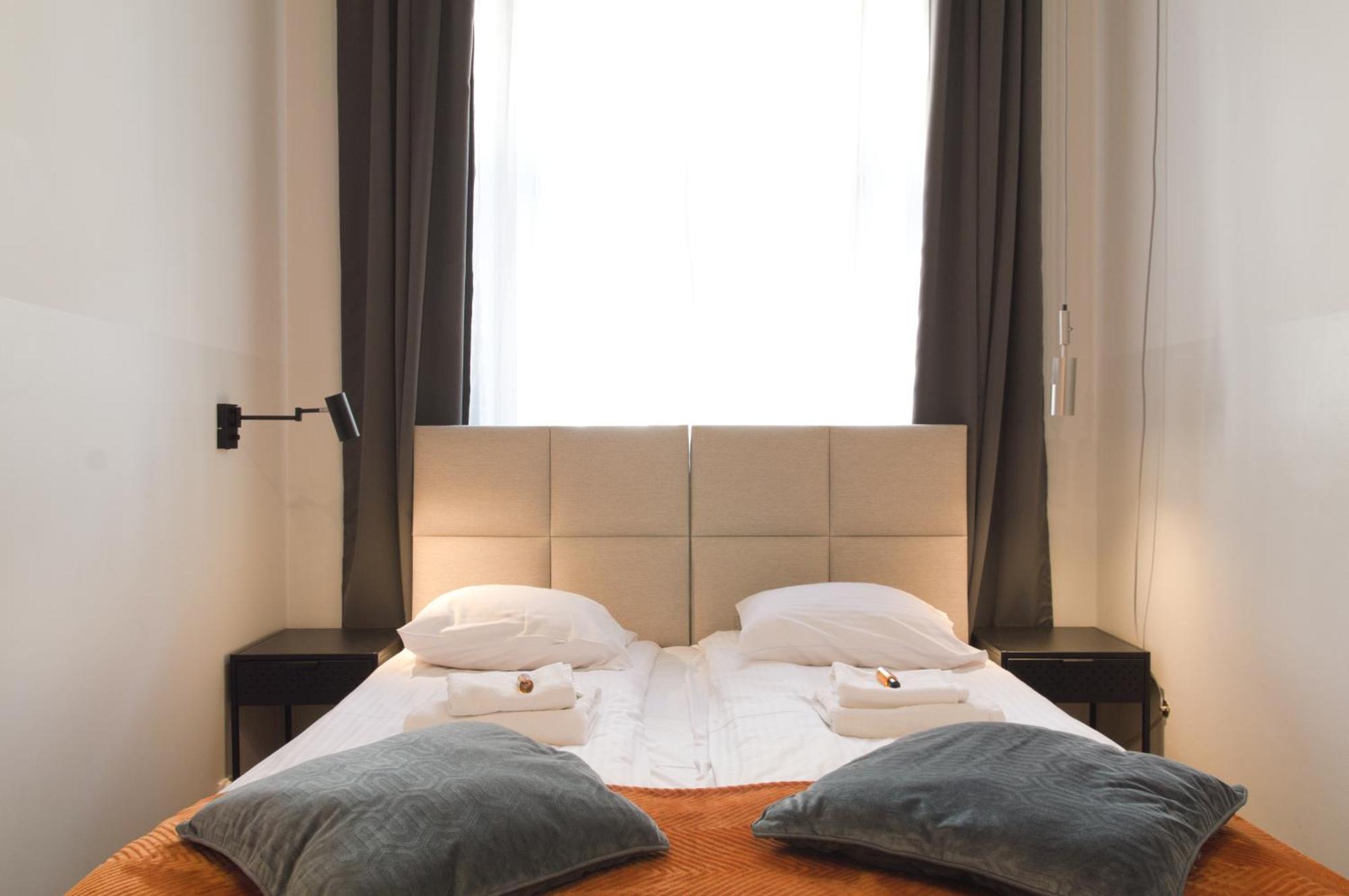 Apartments Wroblewskiego Street Красков Екстериор снимка